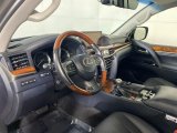 للبيع سيارة لكزس LX 570 موديل 2021 مستعملة، كاملة المواصفات (فل أوبشن).
